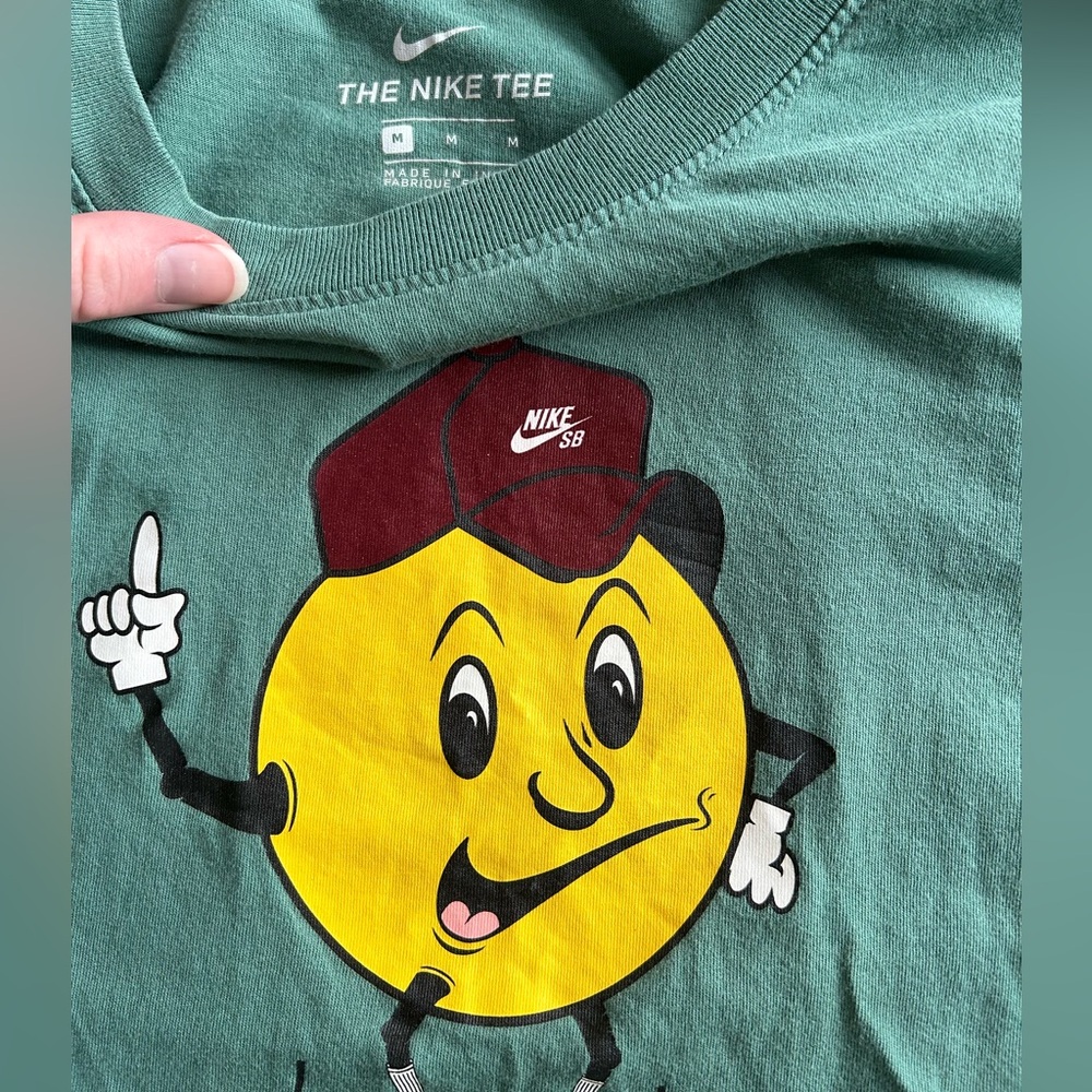 Rare nike t shirt